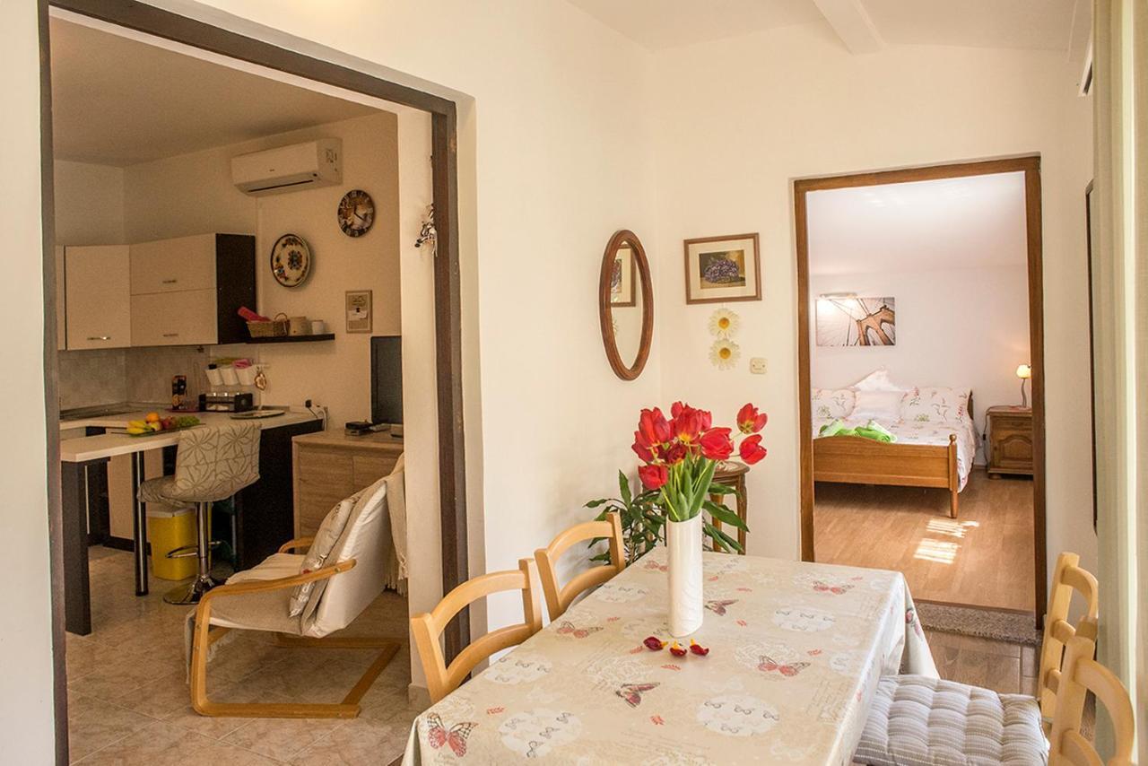 Apartment Lori Fažana エクステリア 写真