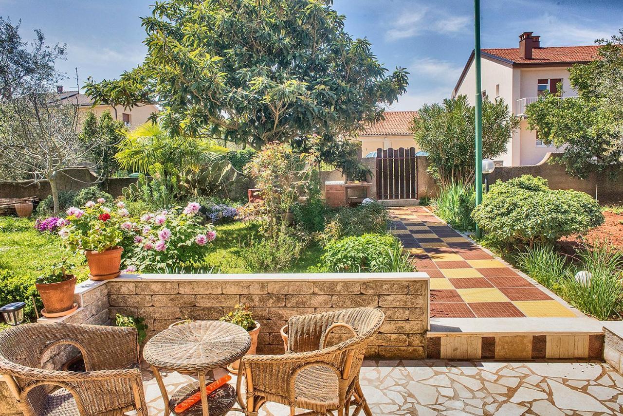 Apartment Lori Fažana エクステリア 写真