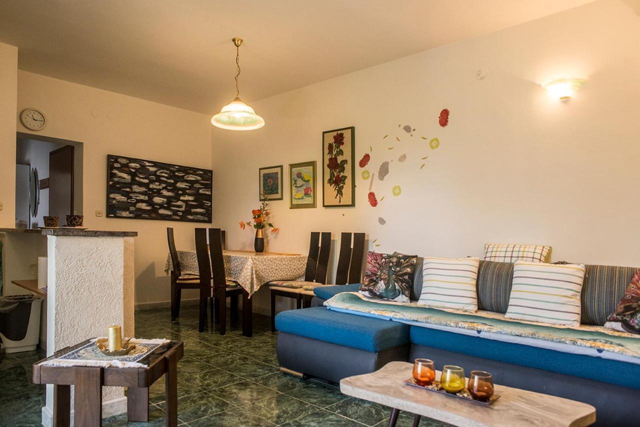 Apartment Lori Fažana エクステリア 写真