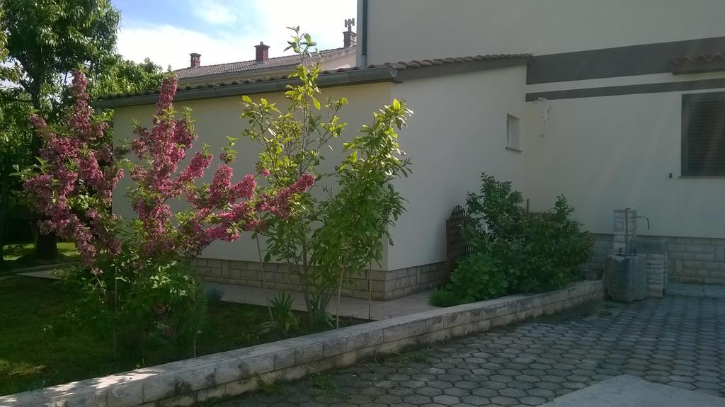 Apartment Lori Fažana エクステリア 写真