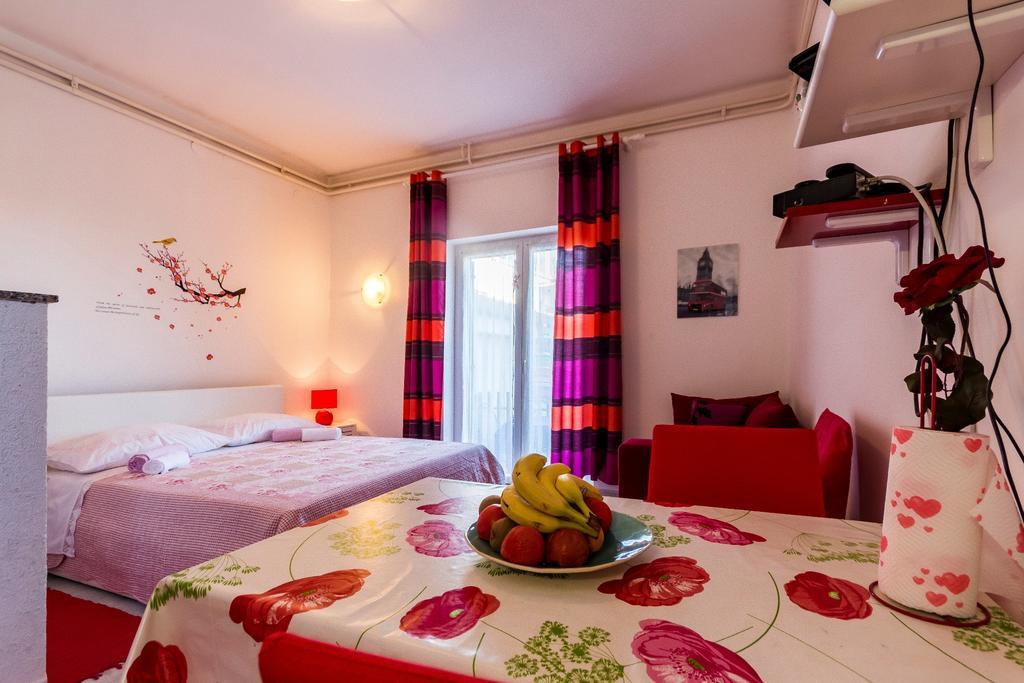Apartment Lori Fažana エクステリア 写真