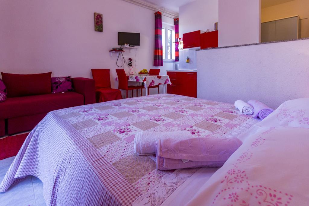Apartment Lori Fažana エクステリア 写真