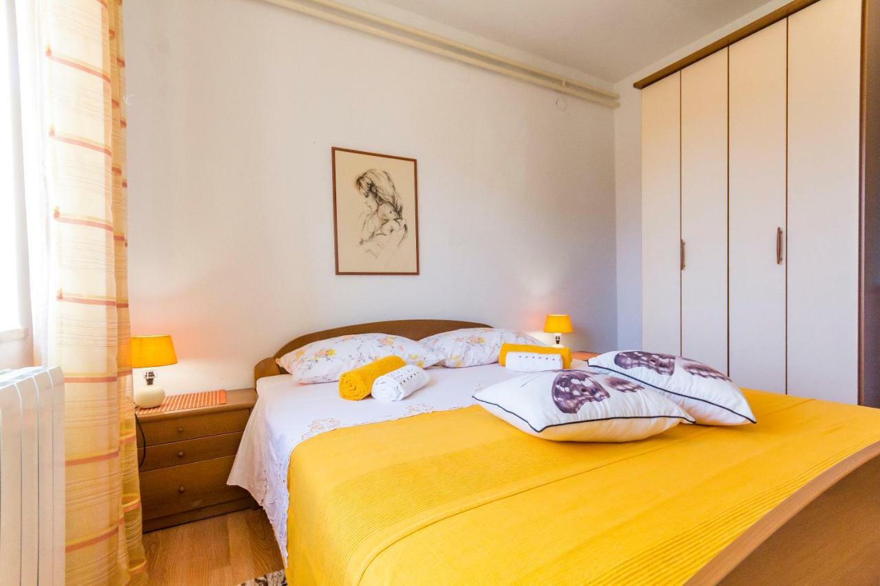 Apartment Lori Fažana エクステリア 写真