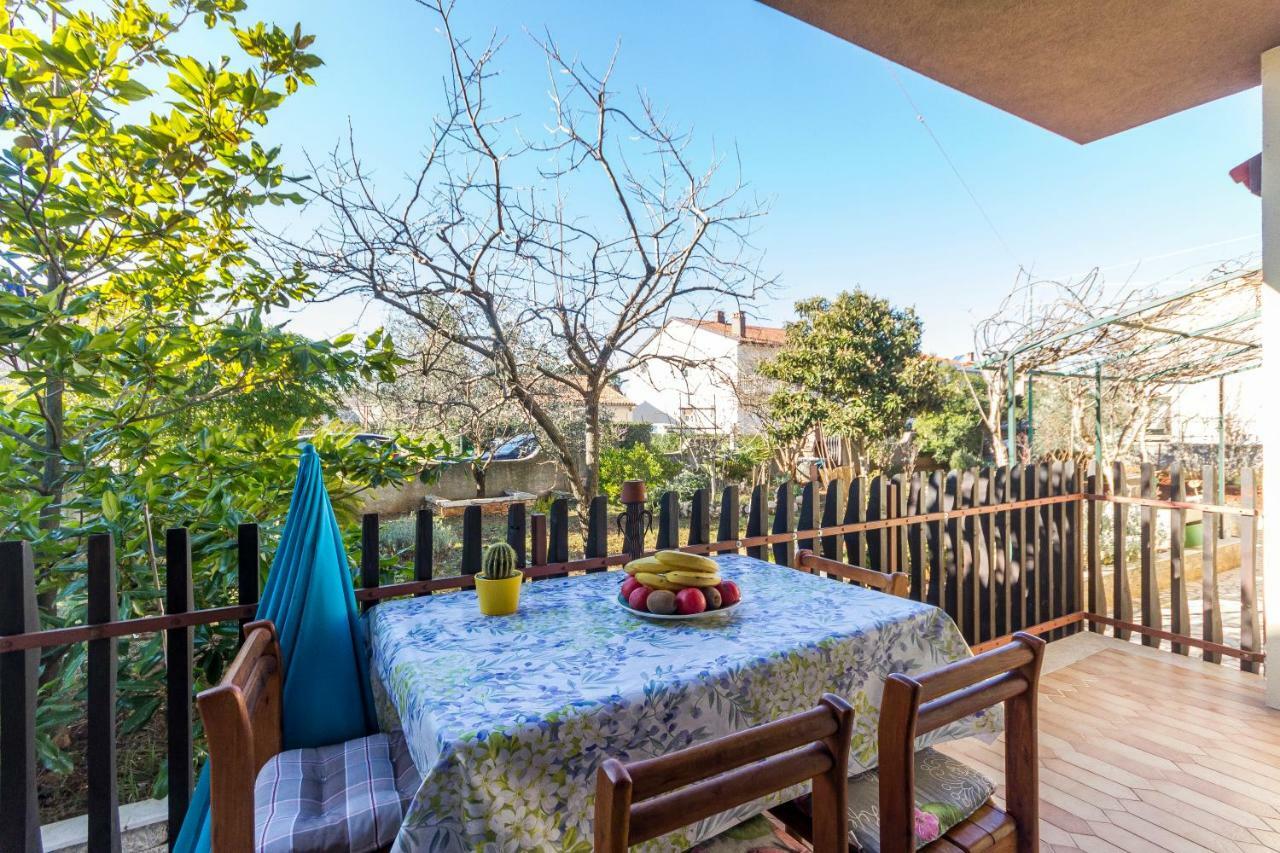 Apartment Lori Fažana エクステリア 写真