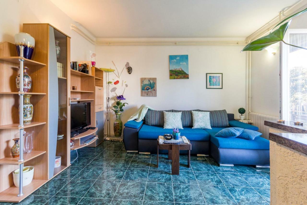 Apartment Lori Fažana エクステリア 写真